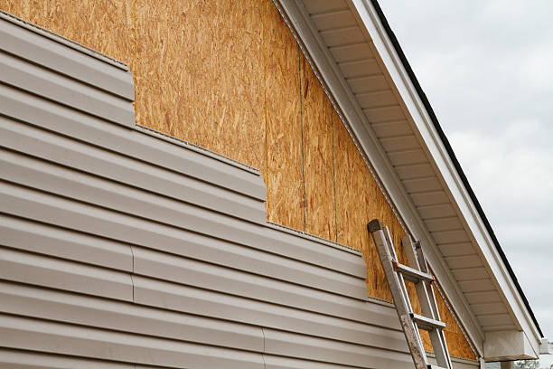 Professional Fiber Cement Siding technician working in Pacific, WA